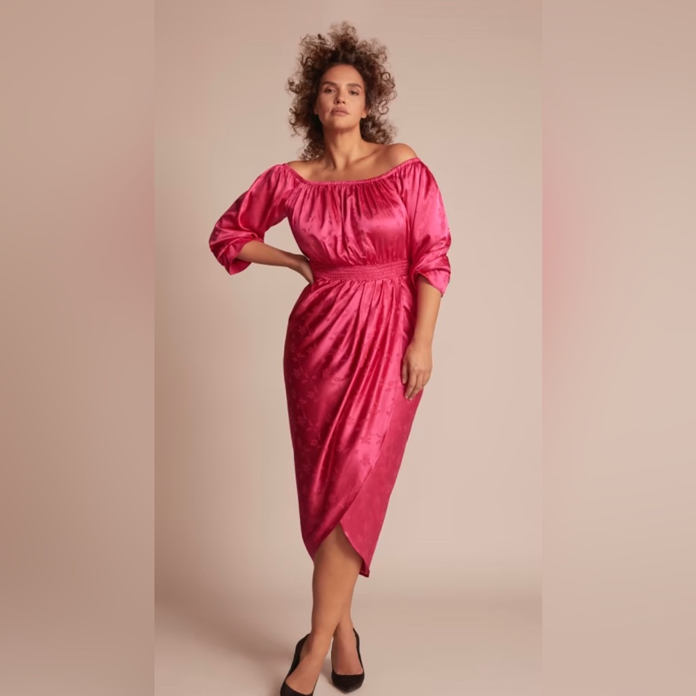 11 HONORÉ 🆕 Brittney Floral Long Sleeve Satin Midi Dress. Size 14W.